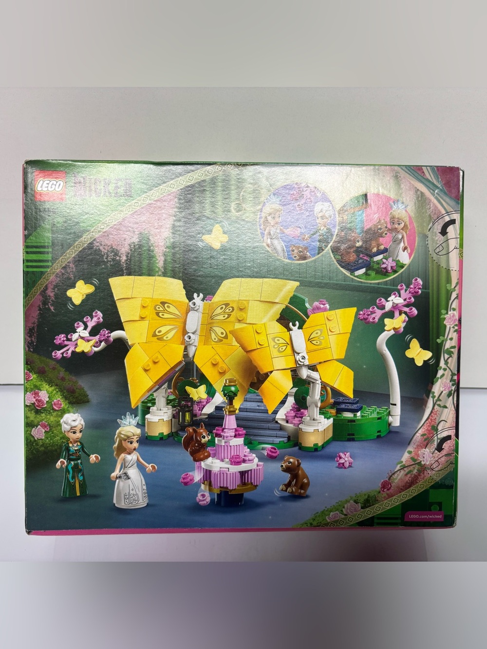 LEGO Wicked Glinda's Wedding Day 75588